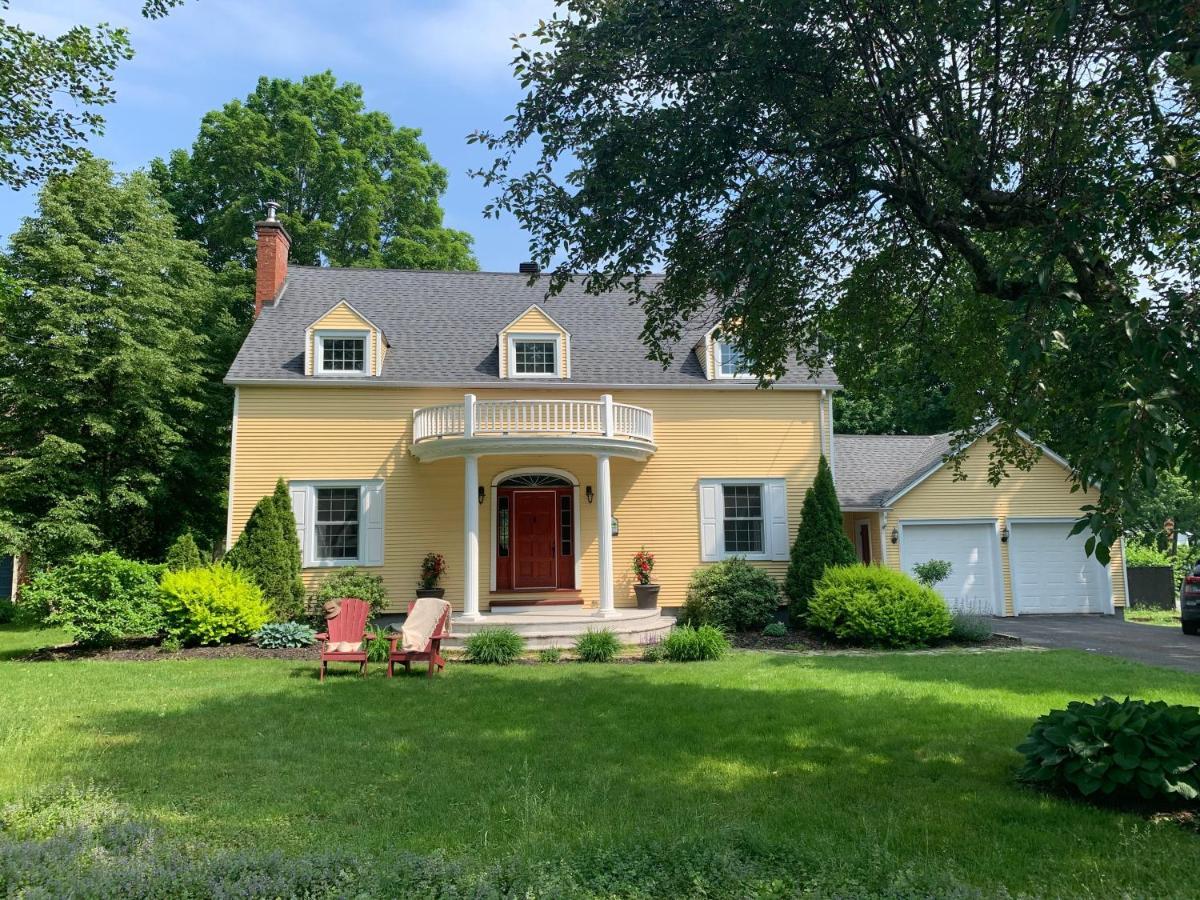 Bed and Breakfast Manoir Alegria Cowansville Экстерьер фото
