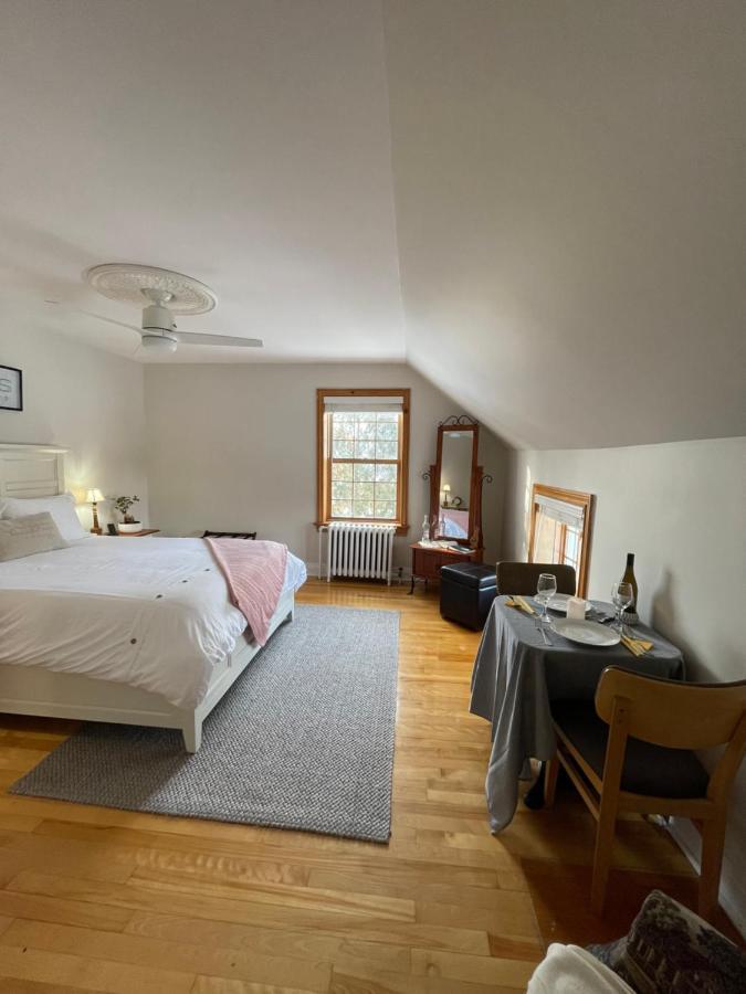 Bed and Breakfast Manoir Alegria Cowansville Экстерьер фото