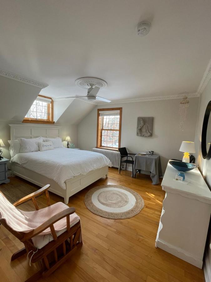 Bed and Breakfast Manoir Alegria Cowansville Экстерьер фото